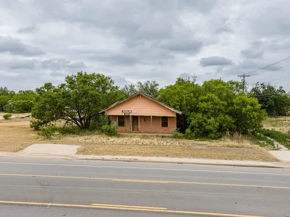 126 E Lake Dr, Hamlin, TX 79520
