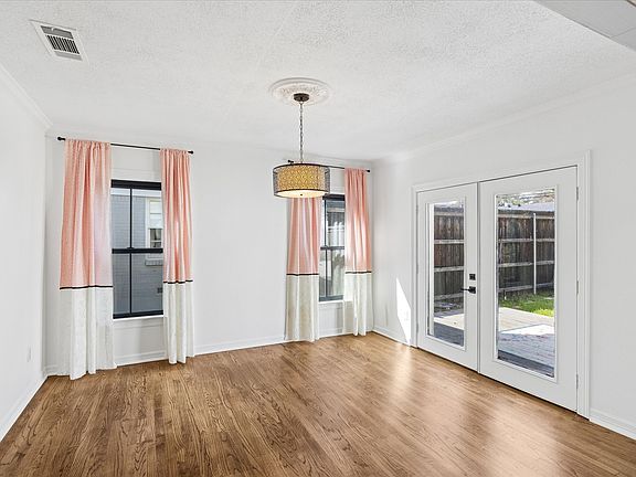 5th image of 3600 Westcliff Rd S