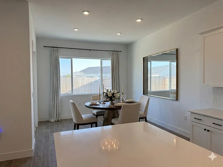 525 E Riverway Ave — Photo 13