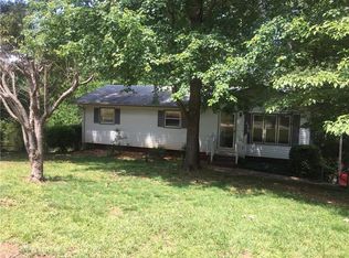 3051 Brookfield Dr, Seneca, SC 29672