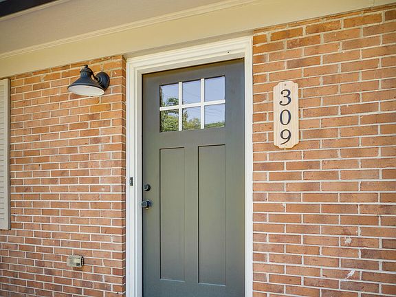 5th image of 309 Knob Hill Dr