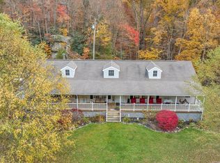 12414 Potter Town Rd, Pound, VA 24279