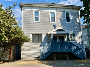 504 25th Ave S #1, Seattle, WA 98144