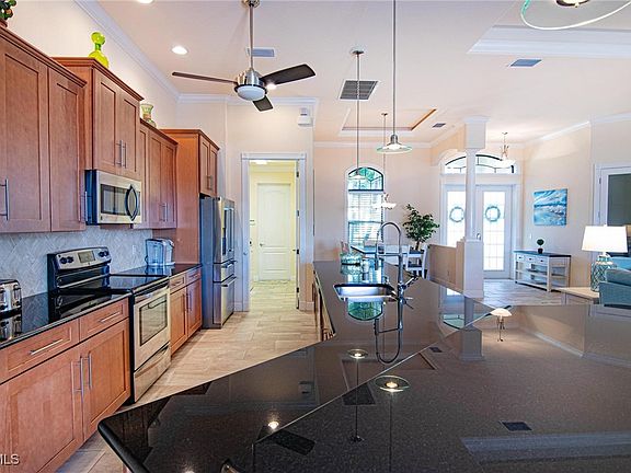 3rd image of 4122 SW 21st Place Cpe