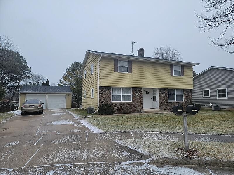 1st image of 2215 N 37th St #2217