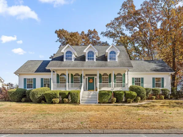 2940 Chimney Lake Cir, Soddy Daisy, TN 37379