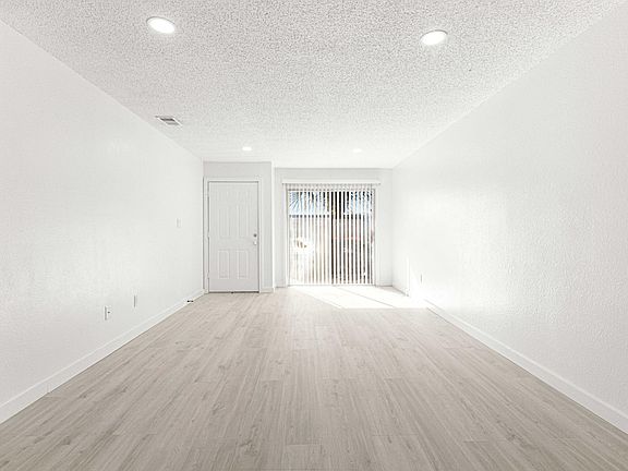 2nd image of 5320 SE 28th Lane