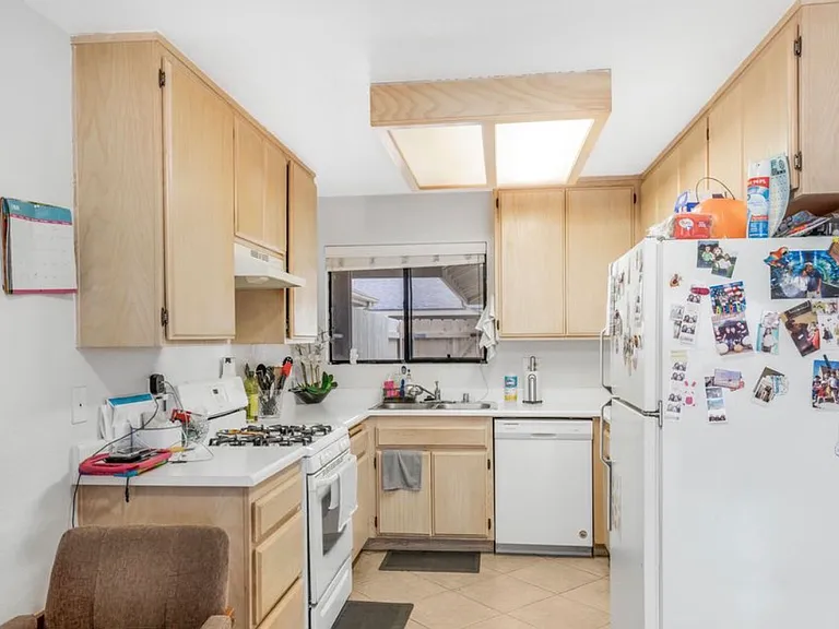 132 Village Circle Dr — Photo 4