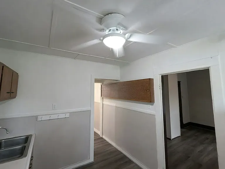 202 E Barker Ave #3 — Photo 4