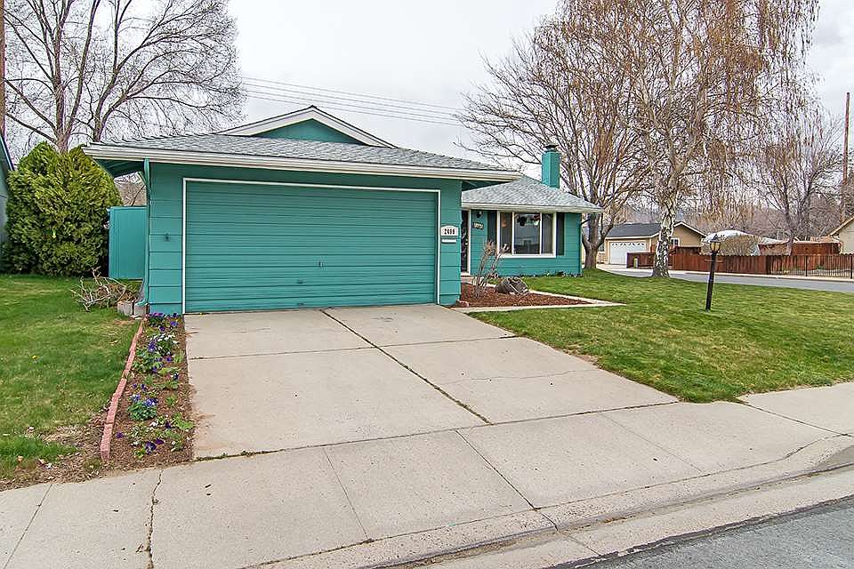 1st image of 2490 Brentwood Dr