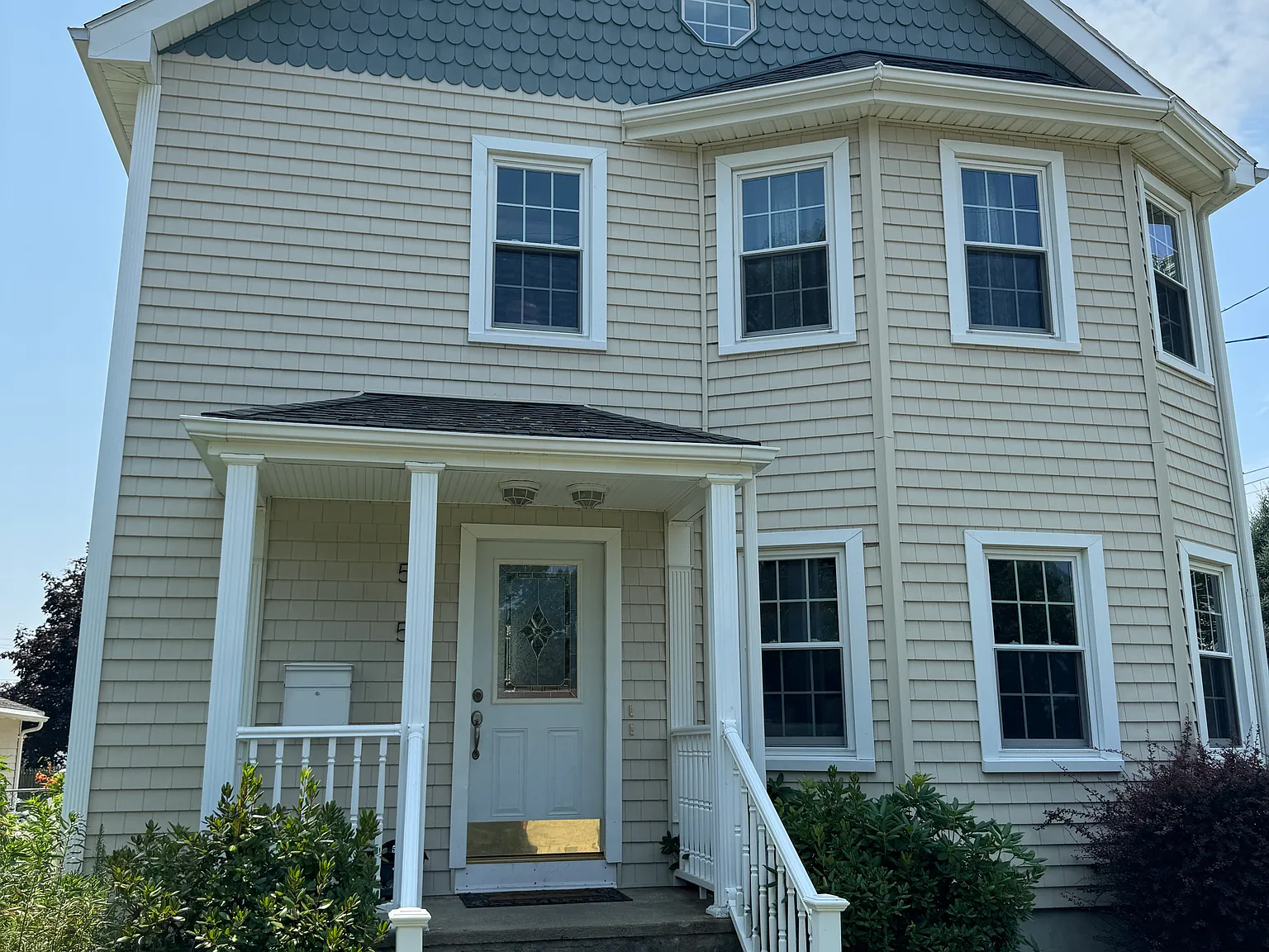 53 Pettaconsett Ave — Photo 2