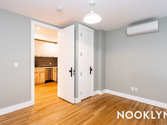 5th image of 773 Lexington Ave #2B