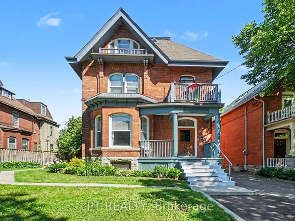 475 Maclaren St, Ottawa, ON K1R 5K5