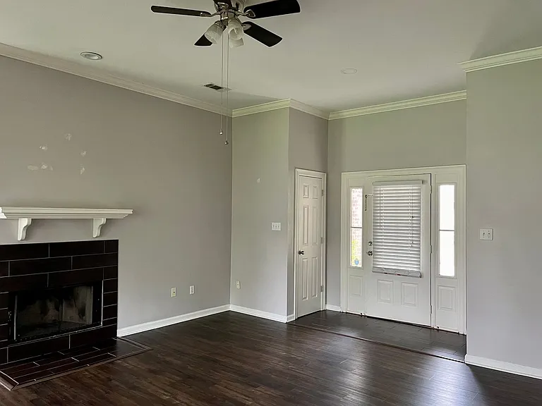 303 Briarhaven Dr — Photo 10