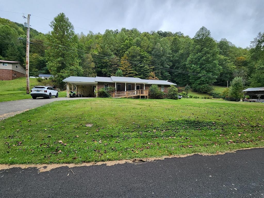 1605 Grassy Br, Raccoon, KY 41557 MLS 119211 Zillow