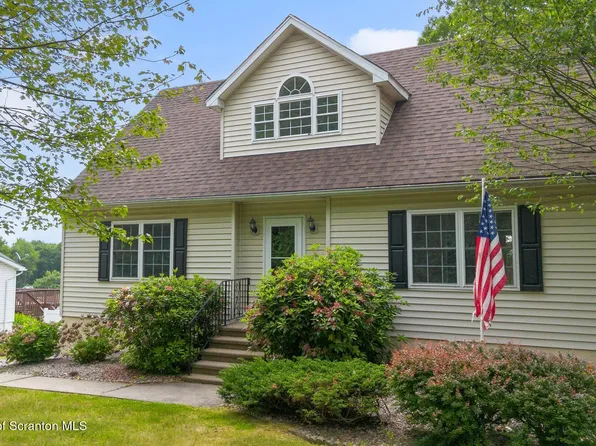 297 Crisp Ave, Scranton, PA 18504