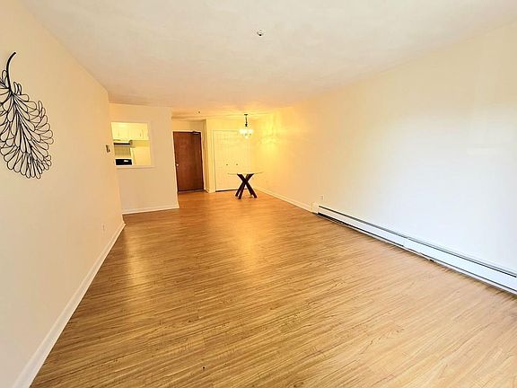 3rd image of 100 Grand View Ave APT 6C