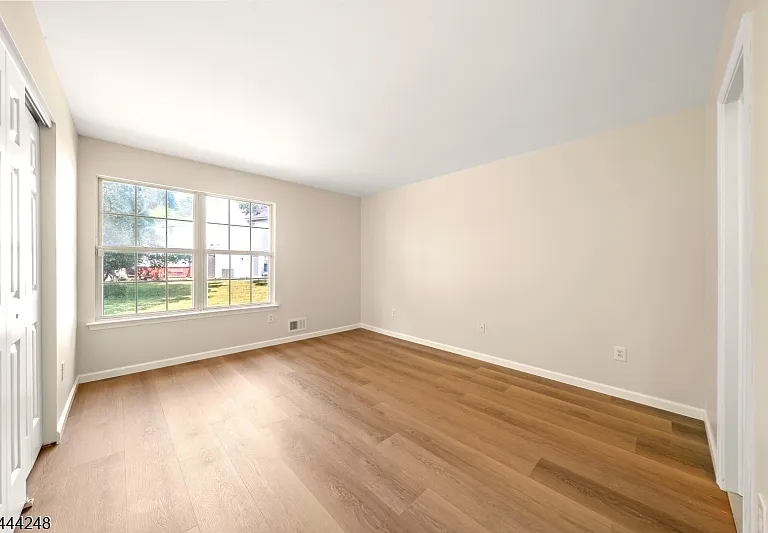 123 Harrow Dr — Photo 12