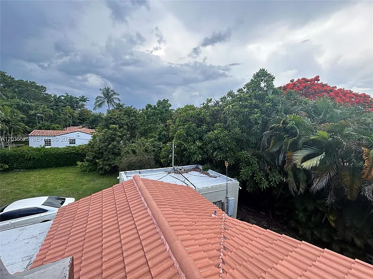 9600 N Miami Ave — Photo 32