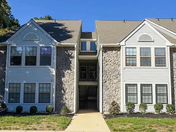 19 Summit Ct, Marlton, NJ 08053