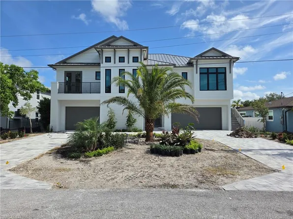 231 1st ST, BONITA SPRINGS, FL 34134