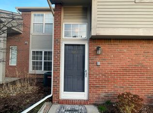 16413 Claremont Dr S, Clinton Township, MI