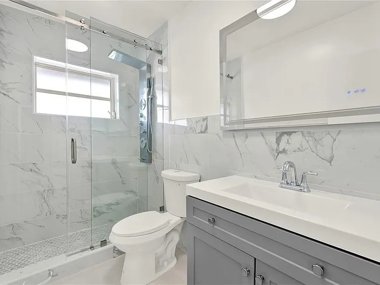 2864 NE 32nd St #7 — Photo 13