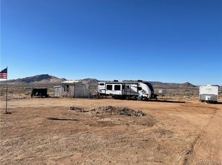 9241 N Longhorn Dr, Golden Valley, AZ 86413