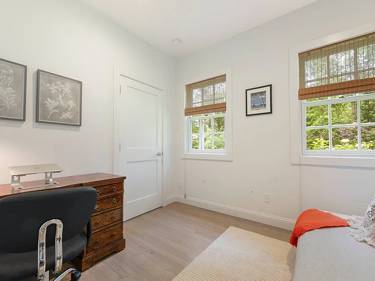 340 Wainscott Harbor Rd — Photo 22