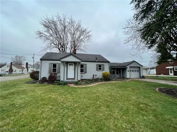4955 14th St SW, Canton, OH 44710