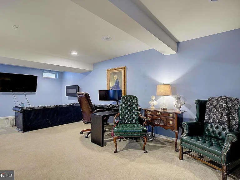 7898 Ivy Ter — Photo 19