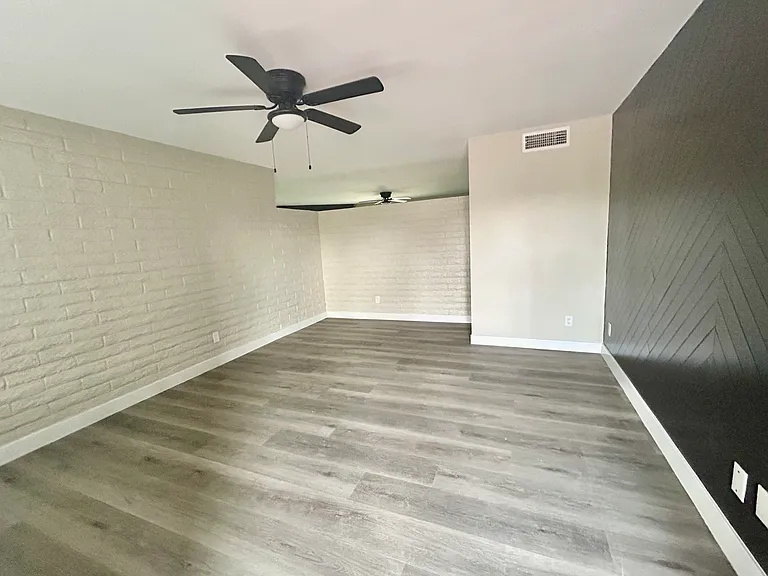 1929 E Alameda Dr — Photo 6