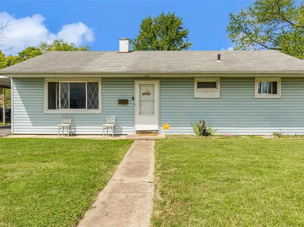 1308 Bel Aire Dr, Belleville, IL 62220