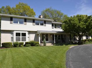 6098 Skyline Dr, East Lansing, MI 48823