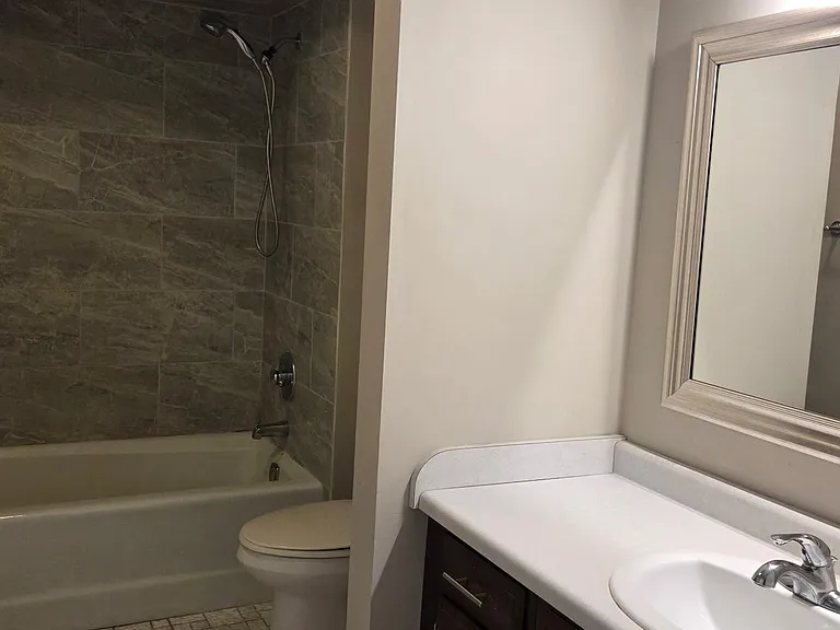1220 Camellia Dr #1 — Photo 11