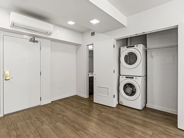 Gordon Lofts — Photo 4