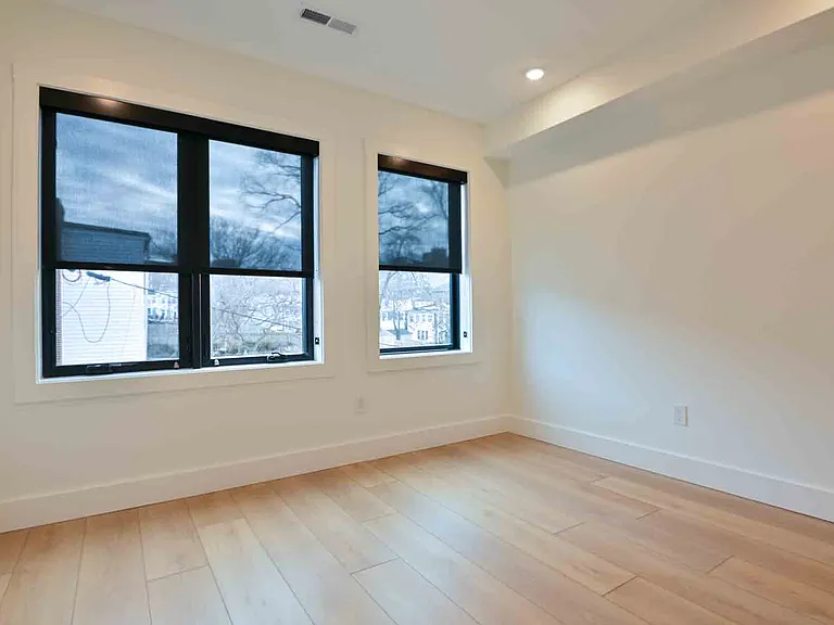 2641 4th St NE #2 — Photo 16