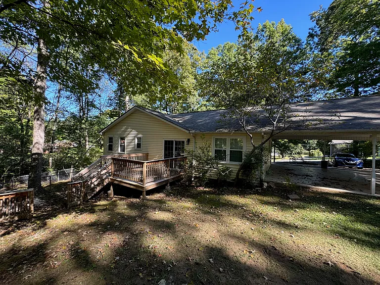 215 Lee Rd — Photo 2