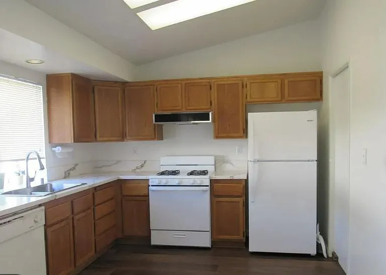 3023 Hampton Rd — Photo 6