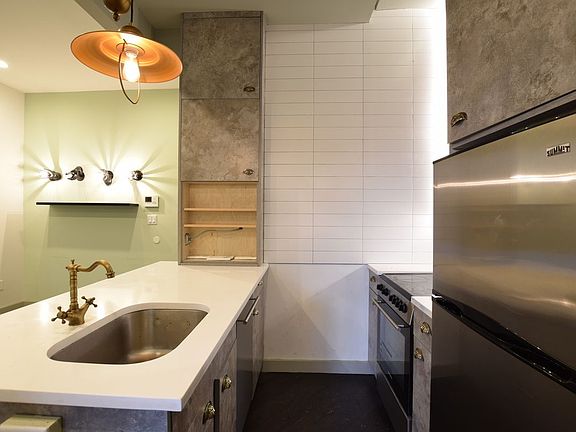 3rd image of 110 Scholes St #3C