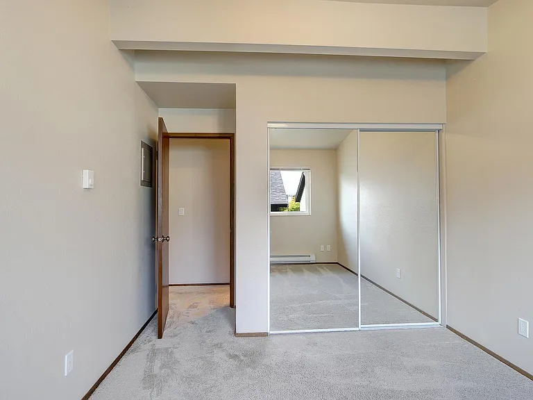 1706 NW 59th St #202 — Photo 21
