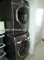 3 bed, 2.0 bath, $3,300 — Photo 4