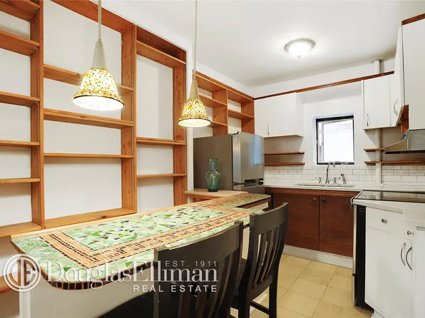 170 Norfolk Street image 1 of 4