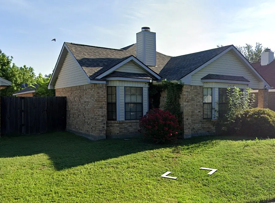 2 bed, 1157 sqft, $1,800 — Photo 2