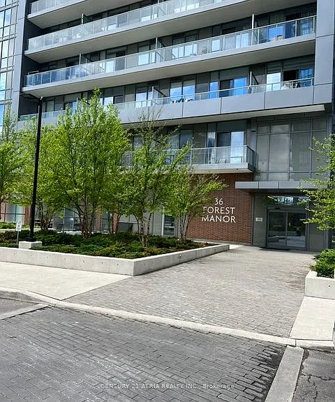 Manor Rd E — Photo 3
