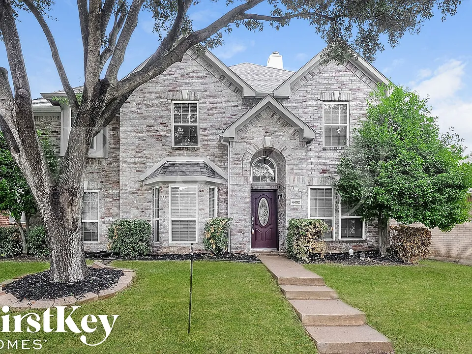 4402 Santa Fe Ln