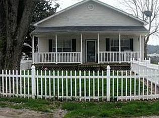 713 Kanawha Ave S, Nitro, WV 25143