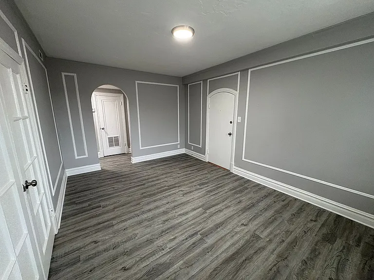 5345 Cabanne Ave — Photo 58
