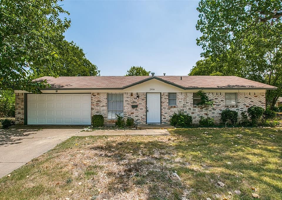 1st image of 2916 Meadows Dr