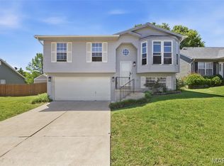 3138 Five Oaks Dr, Arnold, MO 63010
